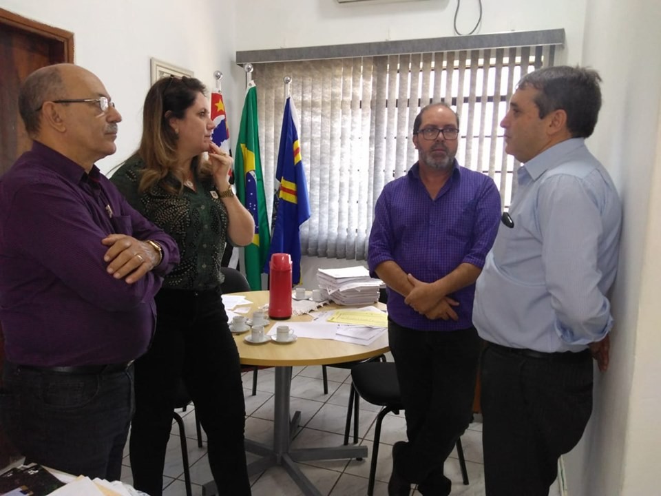 Dr. Sérgio Rosa visita a Secretaria Municipal de Educação 